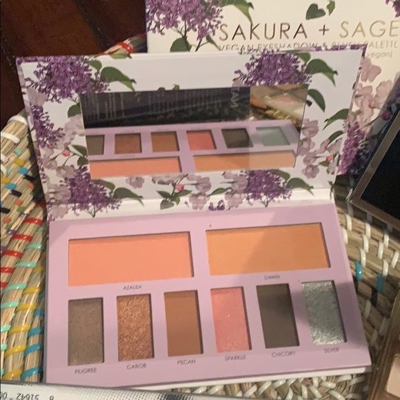 Beauty Bundle! - Picture 2 of 4